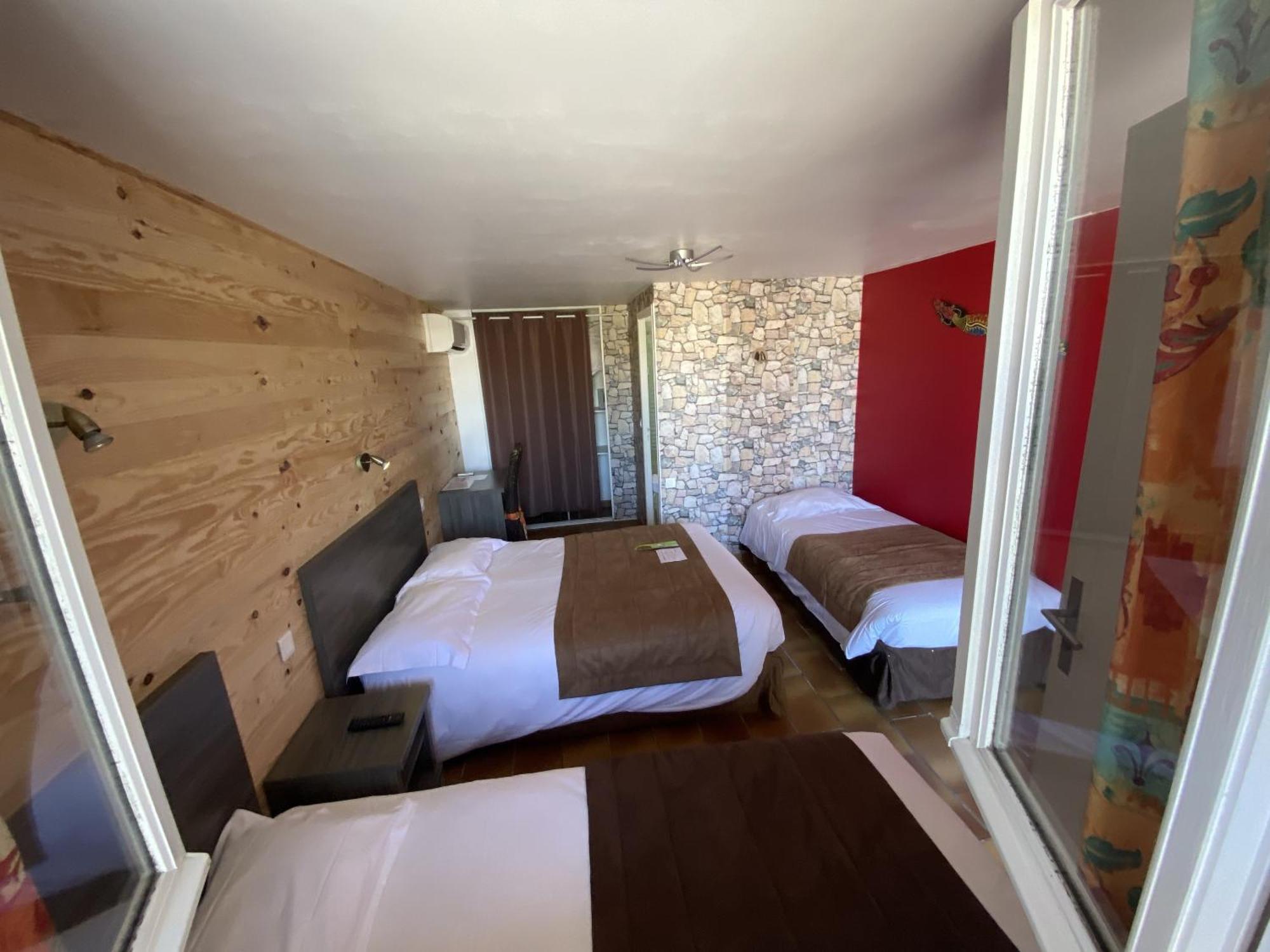 Hotel Des 4 Vents "Esprit Camargue" Ег-Морт Номер фото