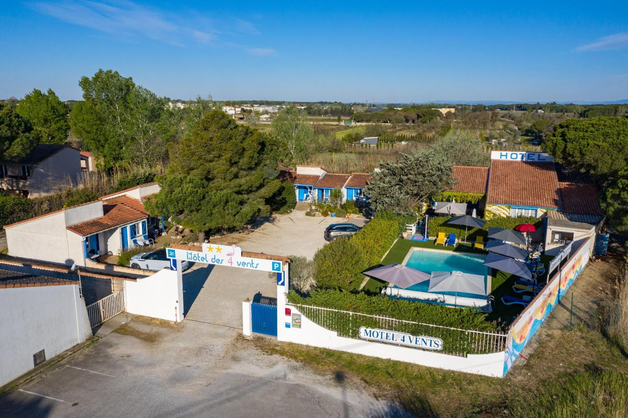 Hotel Des 4 Vents "Esprit Camargue" Ег-Морт Екстер'єр фото